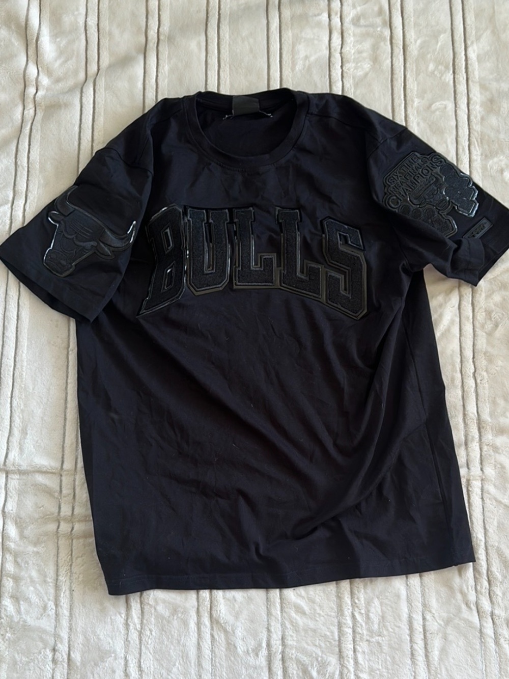 Pro standard bulls shirt